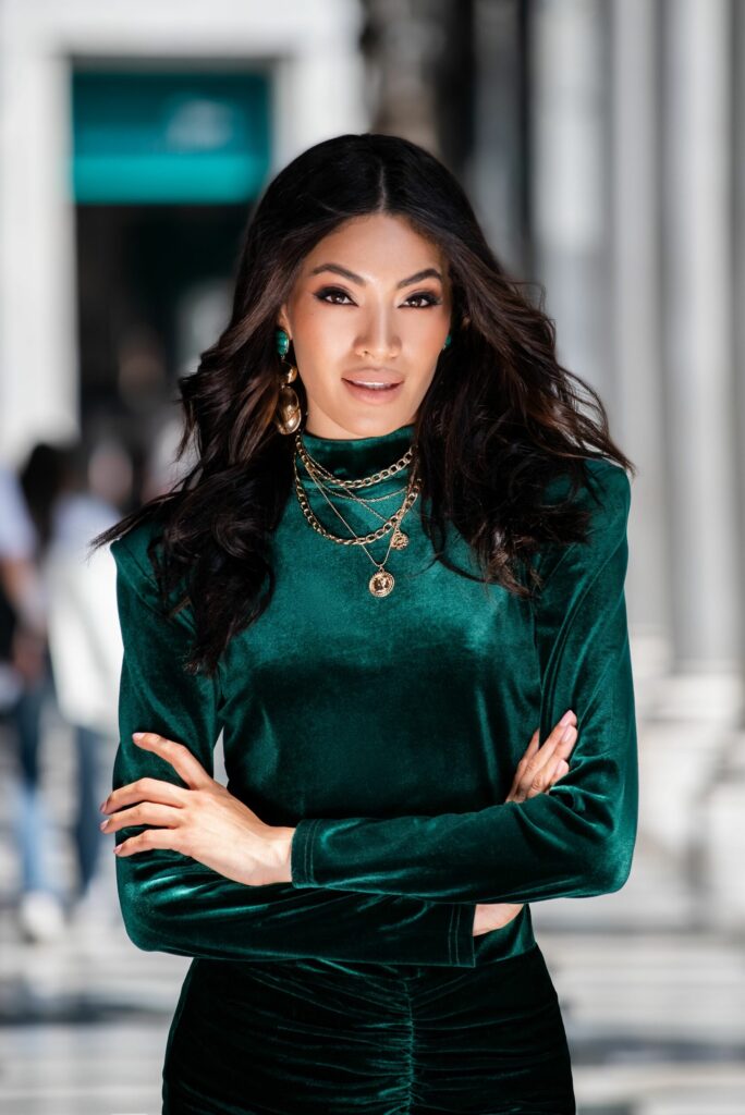 2705_RET_Priscilla_1